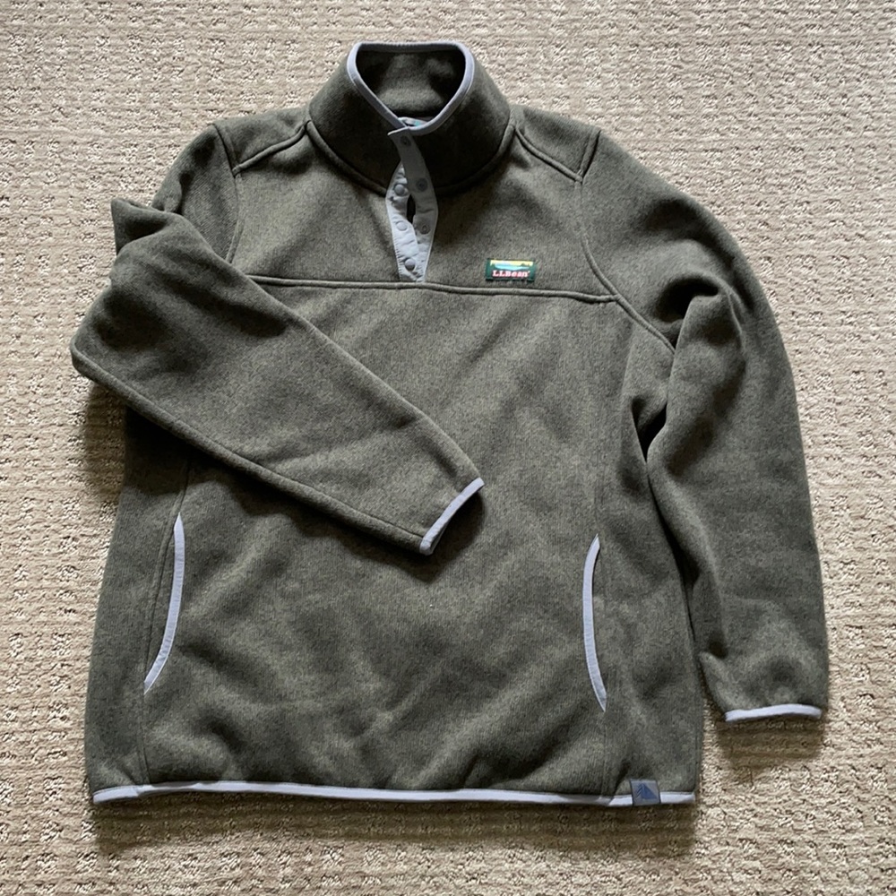 LL Bean Gray/Green Knit Pullover